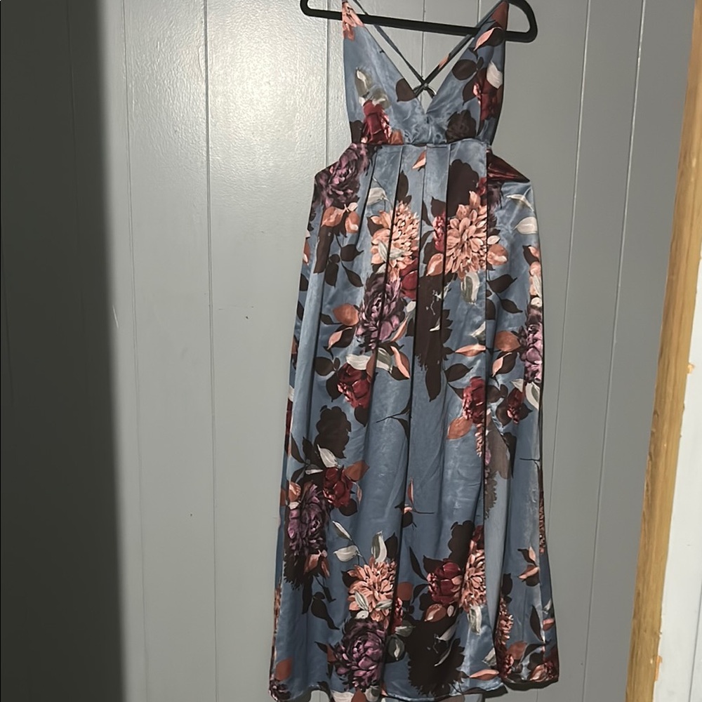 Olivaceous Blue and Red Halter Sundress for Wedding Guest - Picture 2 of 9
